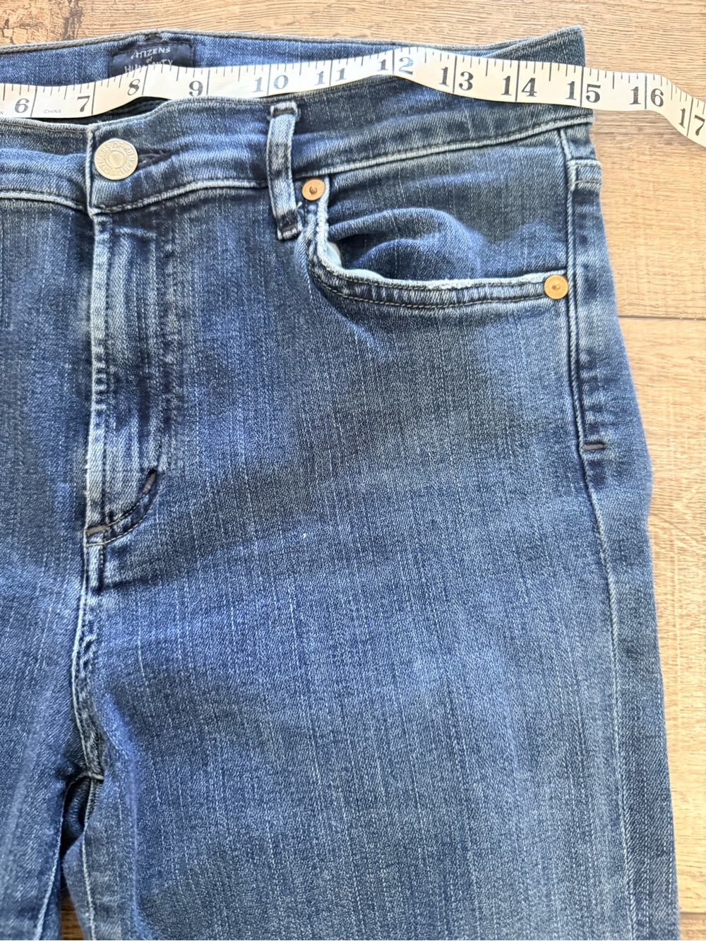 Citizens of Humanity Emanuelle Slim Boot Cut Jeans Size 29  Medium Wash - Picture 8 of 12